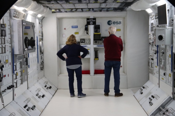 Űrhajós lehetsz egy napra – megnyílt Budapest leglátványosabb Űrkiállítása